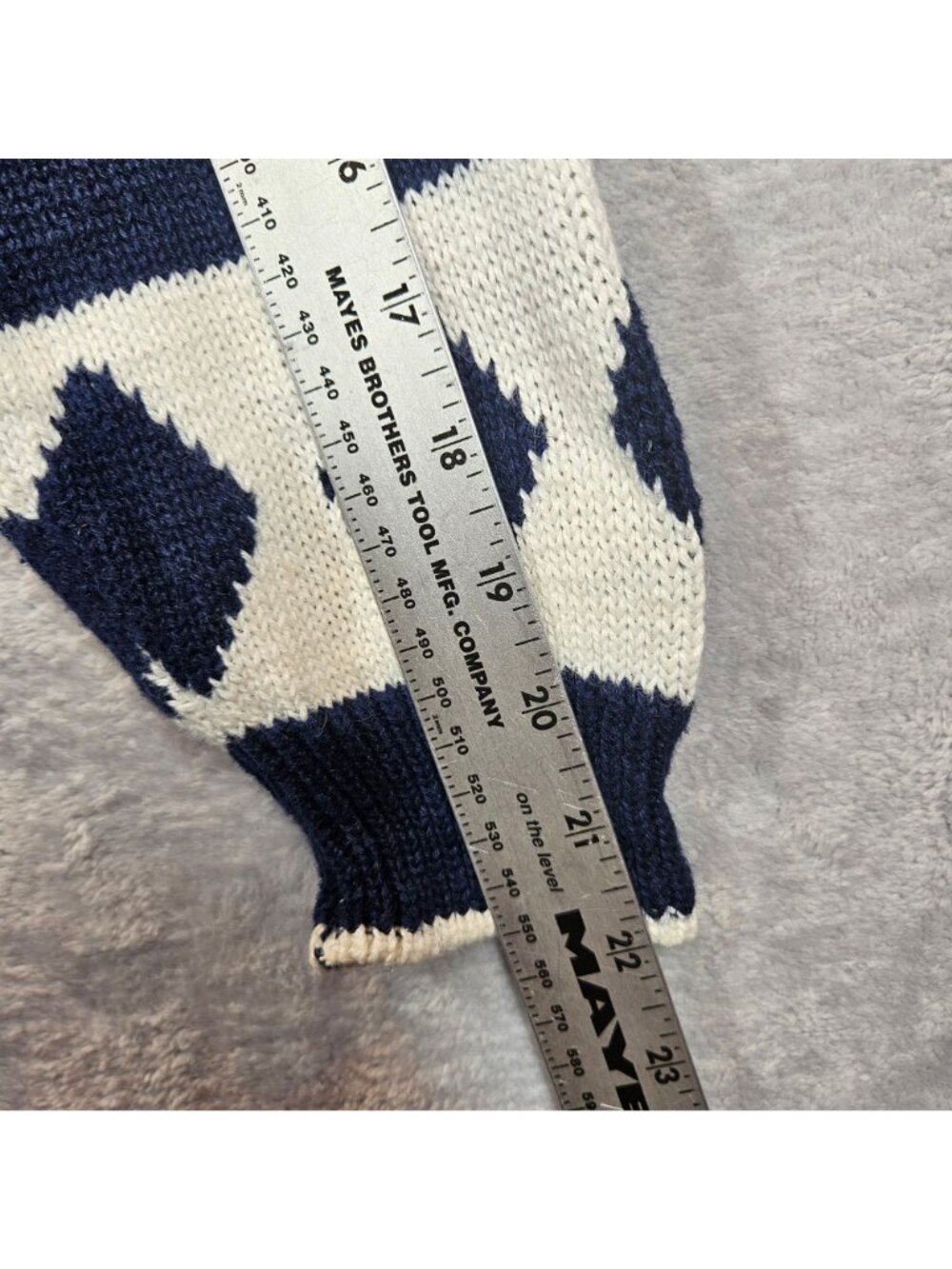 Vintage Honors Navy & White V-Neck Womens L Sweater Diamond Pattern career casua - Picture 4 of 9